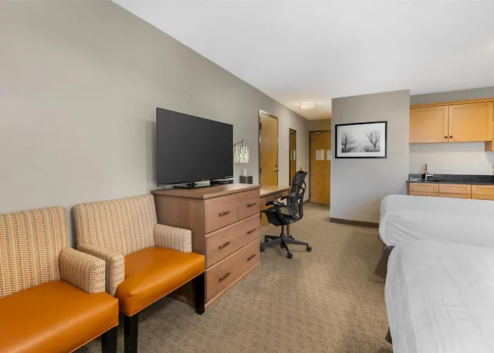 Best Western Plus Country Meadows Inn